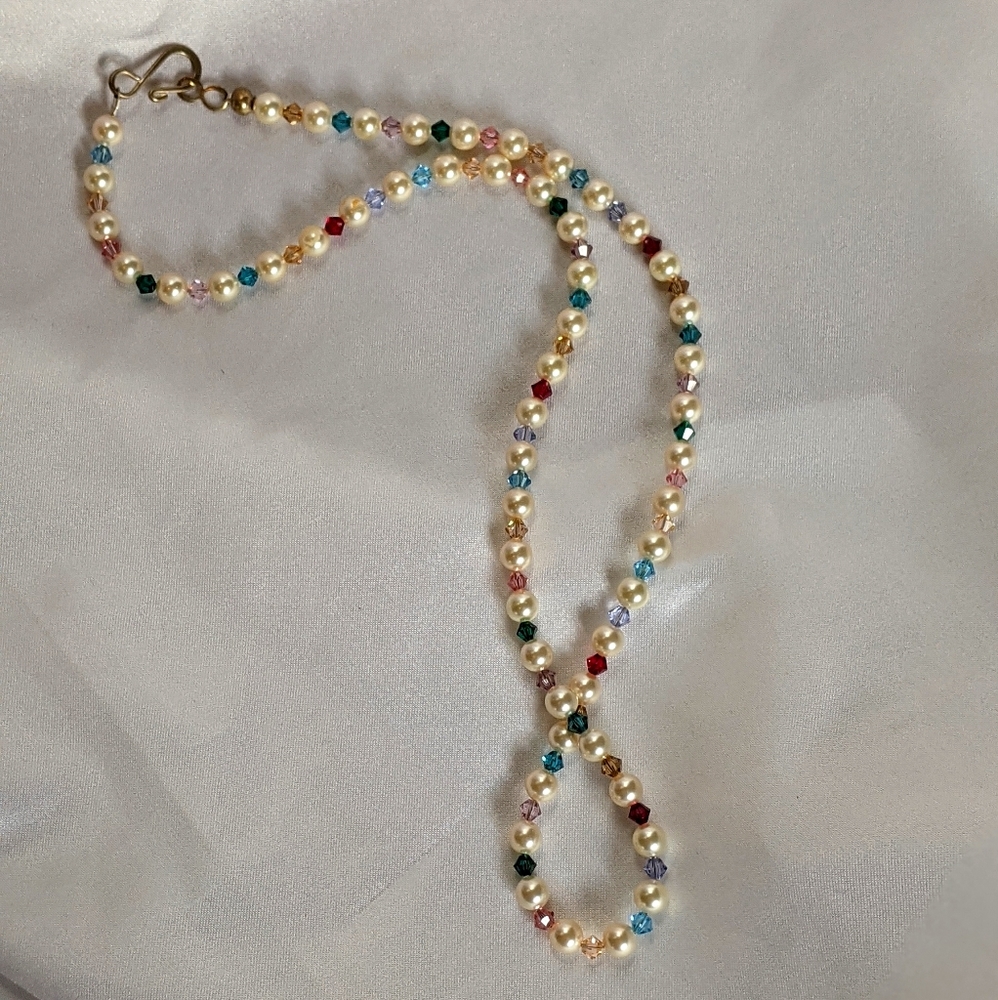 Colorful Handcrafted Pearl Necklace
